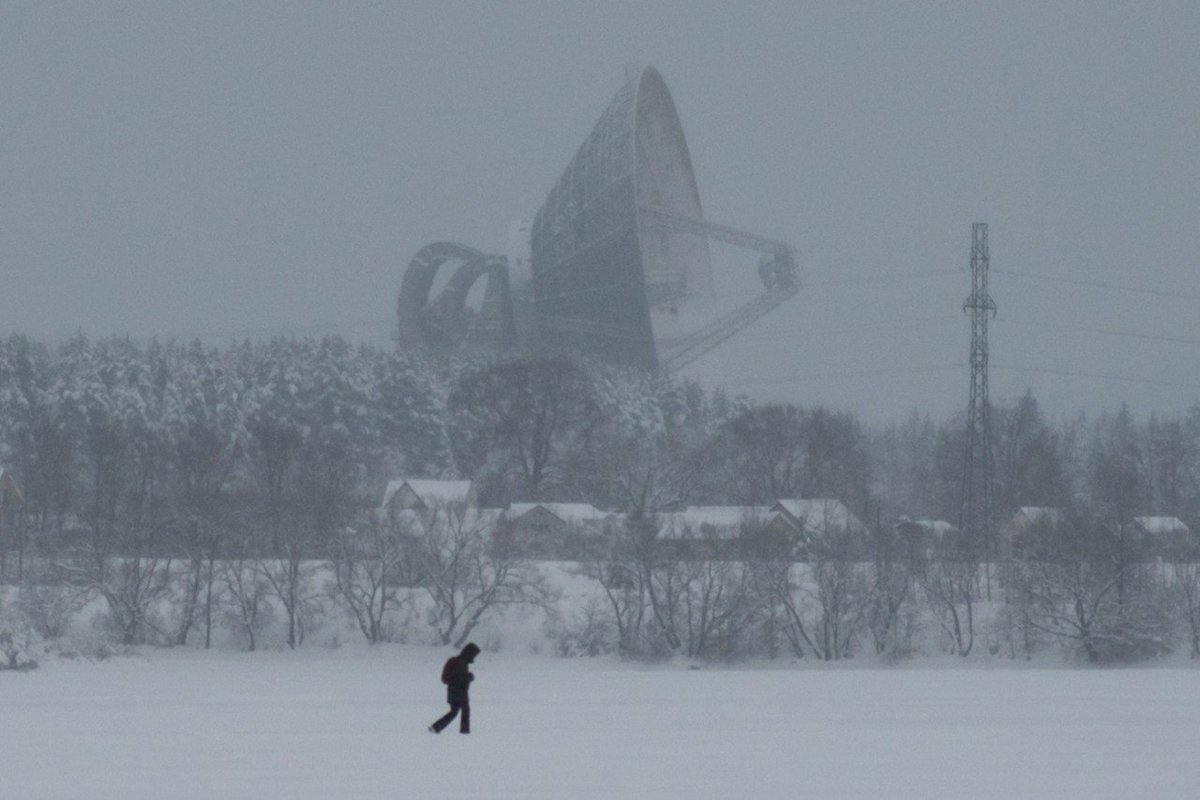 The Kalyazin RT-64, a ghostly colossus built to speak to long-dead spacecraft on Soviet Martian and Venusian missions.