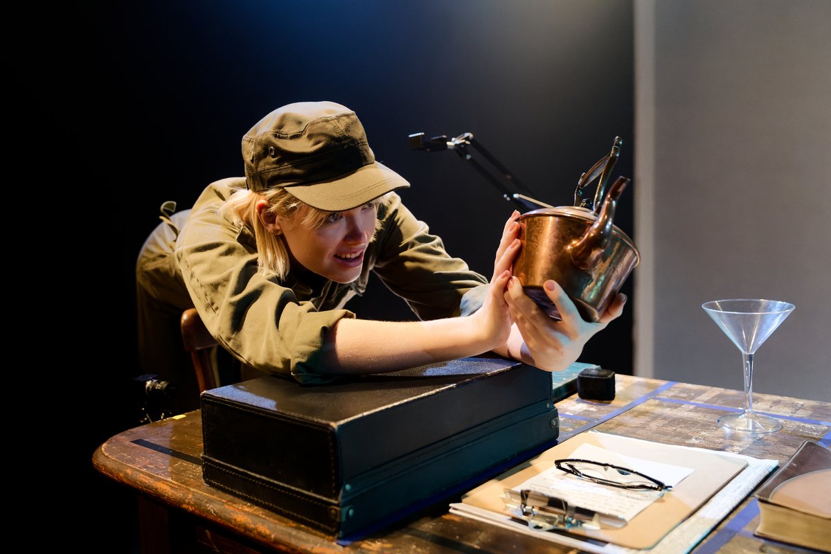 The Ocular Creative (@the_ocular) on Twitter photo Slaughterhouse-Five by @sgtheatre plays <a href="/BrocJackTheatre/">Jack Studio Theatre</a> until the 19th of October.
Book your tickets today as you don't want to miss this one!
Photography: <a href="/the_ocular/">The Ocular Creative</a>
#slaughterhouse5 #kurtvonnegut #billypilgrim #tralfamadore #jackstudiotheatre #offwestend #theatre Slaughterhouse-Five by @sgtheatre plays <a href="/BrocJackTheatre/">Jack Studio Theatre</a> until the 19th of October.
Book your tickets today as you don't want to miss this one!
Photography: <a href="/the_ocular/">The Ocular Creative</a>
#slaughterhouse5 #kurtvonnegut #billypilgrim #tralfamadore #jackstudiotheatre #offwestend #theatre