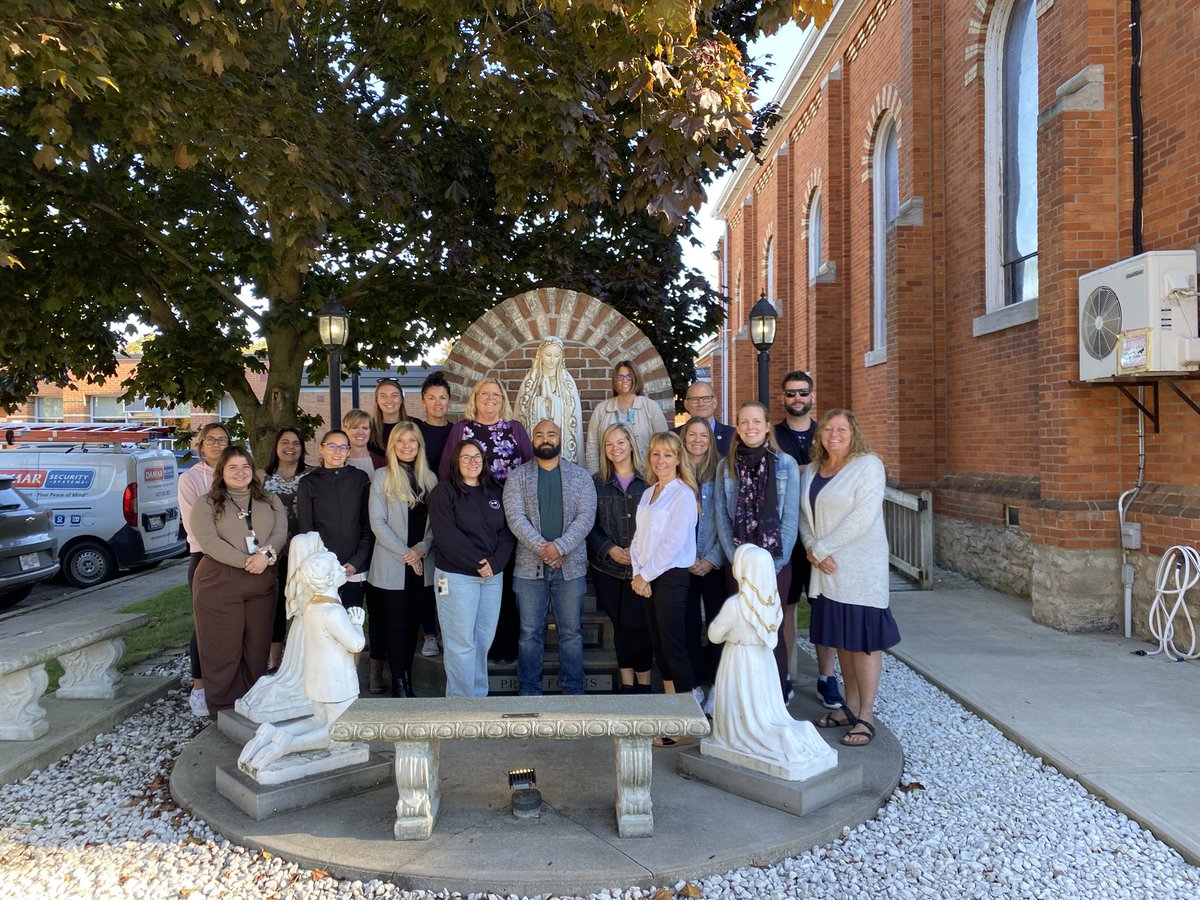 Today was a wonderful opportunity to celebrate Faith Day. Thank you to Father Josephat for beginning our day with prayer. We officially welcomed our new staff member Rhudi to <a href="/bhncdsb/">BHNCDSB</a> and thank you to our director <a href="/mikemcdonald11/">Mike McDonald</a> for joining us. #faithday2024 #pilgrimsofhope