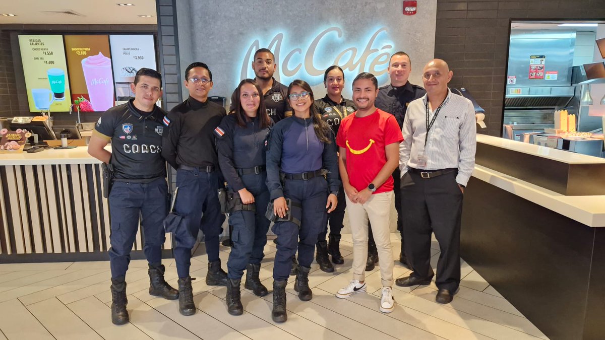 Agradecemos a “Arcos Dorados” el apoyo que brindarán a los jóvenes de Ligas Atléticas Policiales. Facilitadores representantes de las sedes de todo el país se capacitaron en el uso de la herramienta McCampus que ayudará a los más de 700 jóvenes del proyecto.
#MarcáLaDiferencia