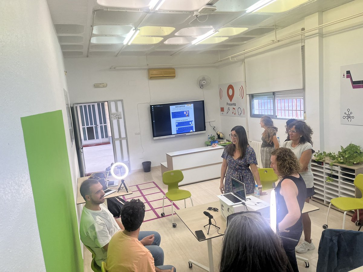 Hoy el proyecto Aula del Futuro nos lleva a Torreagüera #Seminario_Seguimiento_Formadores_AdF #Auladelfuturo #AdF de la Región de Murcia
<a href="/Educarm/">Educarm</a> <a href="/sifopcarm/">SIFOP CARM</a> <a href="/DigitalProf_RM/">#DigitalProf</a> <a href="/CPRRegionMurcia/">CPR Región de Murcia</a> @
<a href="/educaINTEF/">Educación INTEF</a> #AdF_Mur