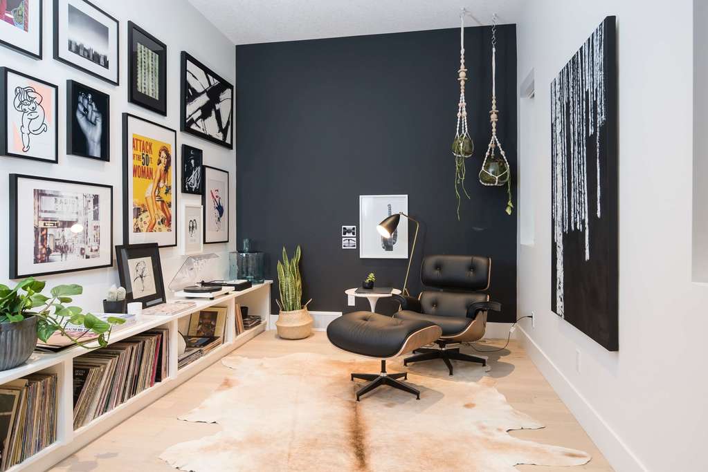 Using Paint To Enhance The Size Of Your Room 
Talk to the painting pros at Lossing for your painting questions.

bit.ly/4h54dyn 

#Olympia
#Lacey
#Centralia
#Yelm
#Shelton
#Dupont
#EcoFriendlyPainting