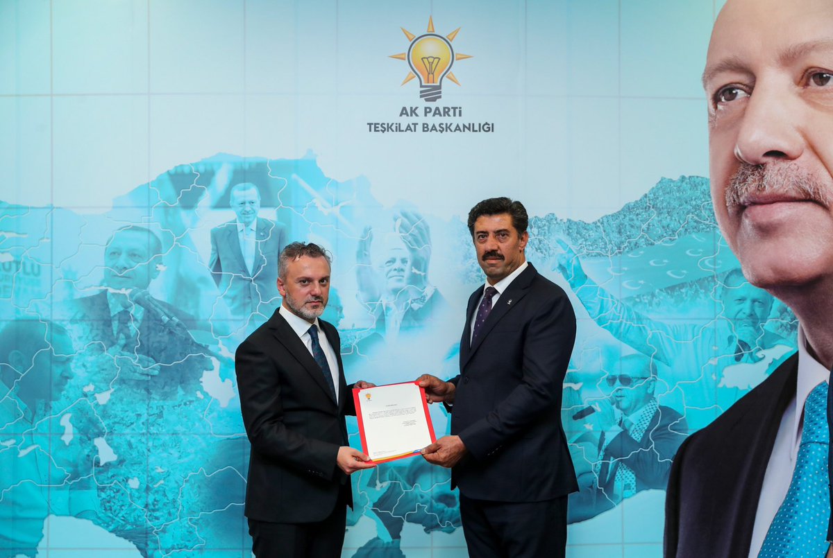 AKGMTeskilat's tweet photo. Osmaniye ilimizin Sumbas İlçe Başkanlığına Sn. Hanifi Tutar atanmıştır.

Bugüne kadar göstermiş olduğu özverili çalışmalarından ve gayretlerinden dolayı Sn. Erol Kaplan’a teşekkür ediyor, yeni görevlendirilen ilçe başkanımıza muvaffakiyetler diliyoruz. https://t.co/eR4yonLZUT
