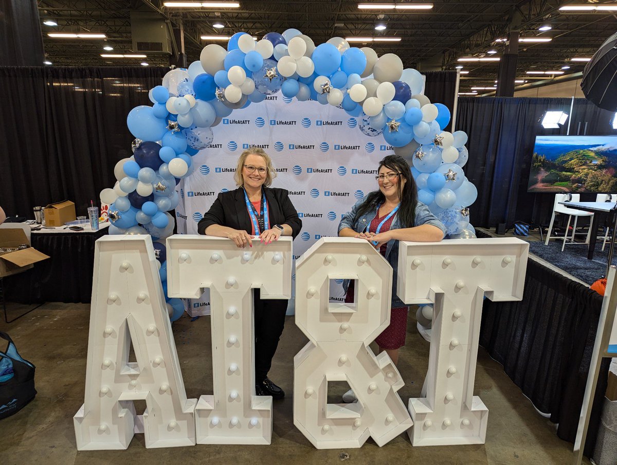 FeayJennifer's tweet photo. Enjoying a great day at the AT&amp;T ERG Conference!  #LifeAtATT https://t.co/FvV6lmrBzV