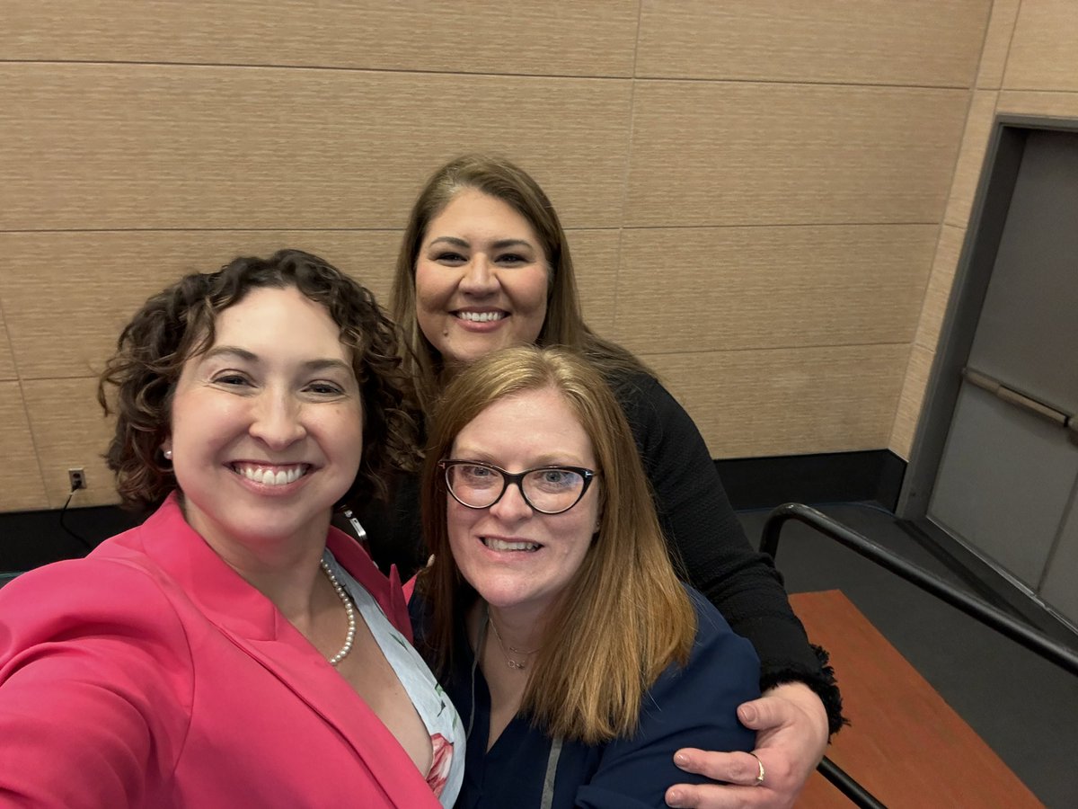 gretchemaben's tweet image. It was so great to present today on an important topic with awesome friends and #PeerMentors! #CHEST2024 
@AnnaGersten 
@nvhstewart 
@dina_khateebDO