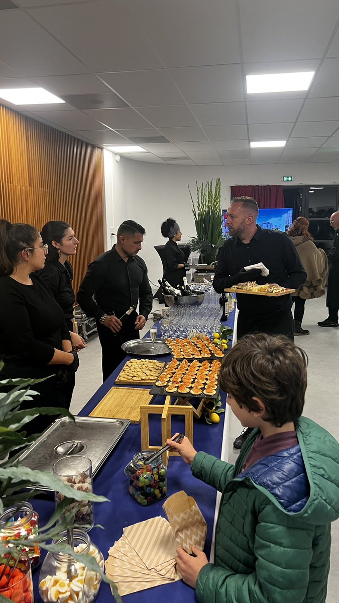 🥂 Inauguration de la résidence Canopea, un projet immobilier porté par <a href="/Bouygues_Immo/">Bouygues Immobilier</a> qui vient achever les abords du parc Pompidou dans le cadre du renouvellement urbain du quartier Nord de Bois-Colombes.