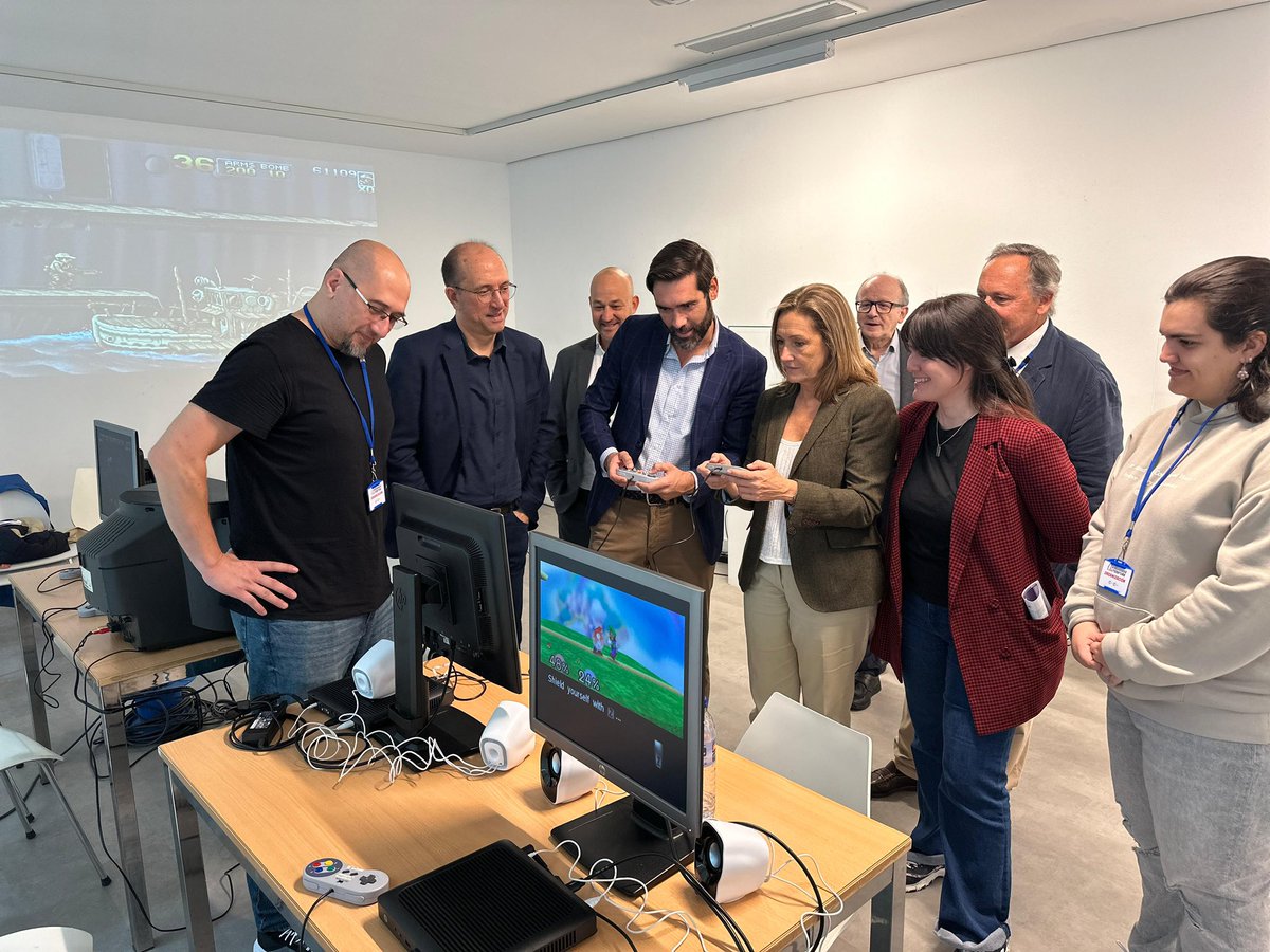 Esta mañá, no museo Marco, presentación das VI xornadas de videoxogo e literatura organizadas pola Fundación Carlos Casares. <a href="/fcarloscasares/">Fund. Carlos Casares</a>