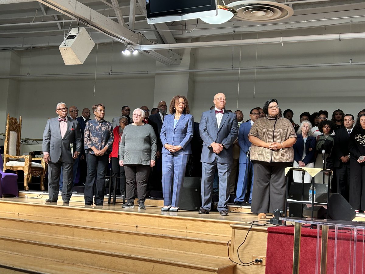 What did ⁦<a href="/nbcchicago/">NBC Chicago</a>⁩ Investigates find when we looked into the new ⁦<a href="/ChiPubSchools/">CPS - Chicago Public Schools</a>⁩ Board appointees backgrounds? 
More at 4p &amp; 6p and will update online.
