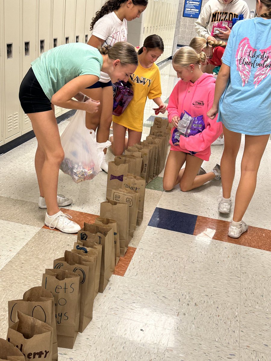 Natalie Flora tweet media