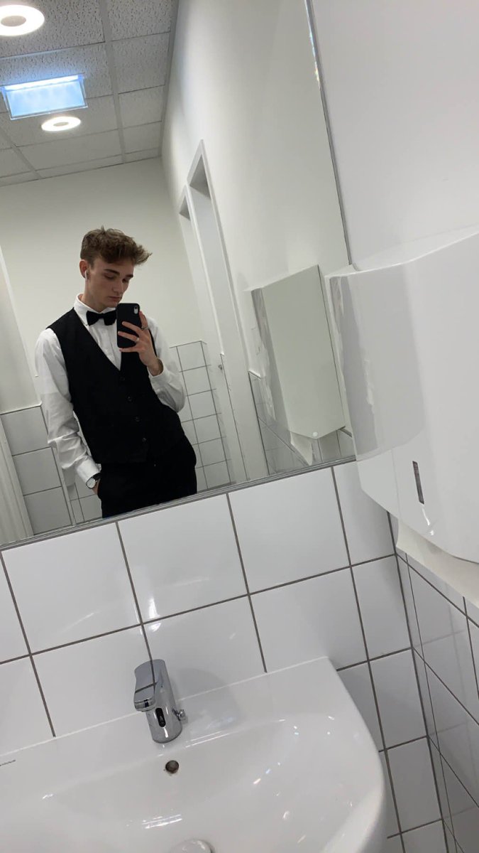 10 hours of work into 5h of solo q grinding for master etc 

https://www.twitch. tv/paul227