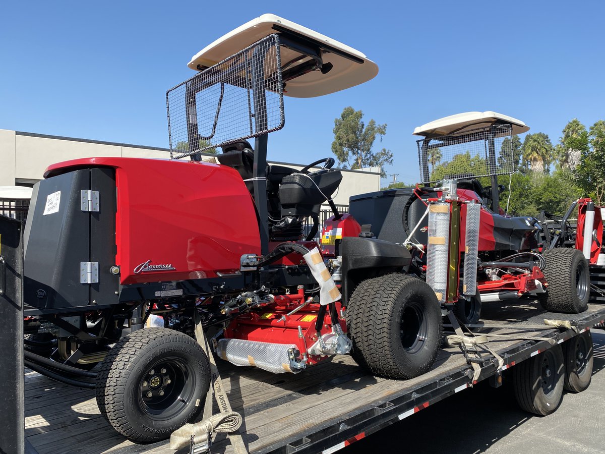 Baroness_USA's tweet photo. Beautiful red machines under beautiful blue skies!
#Baroness #qualityondemand #oneworldoneteam https://t.co/00X91uxwkH