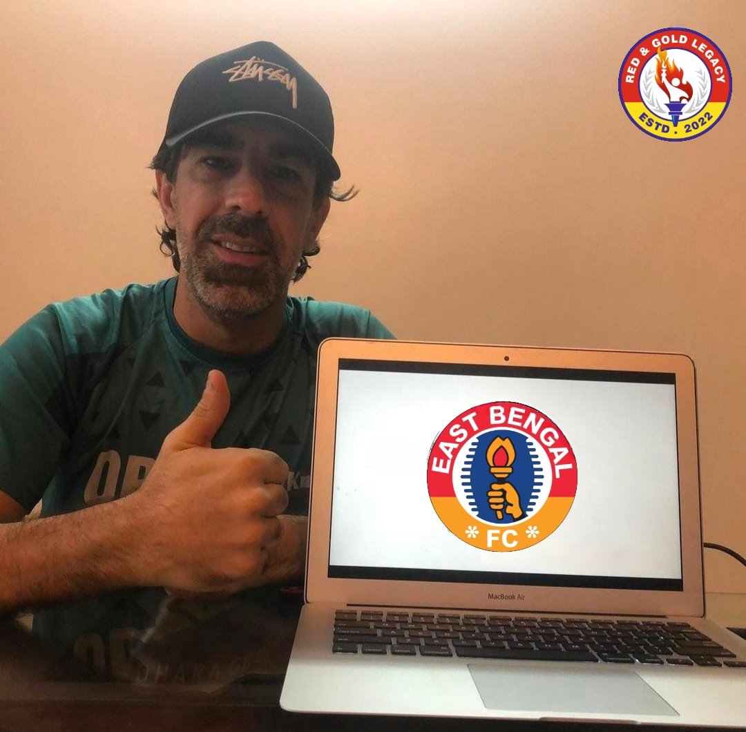 RGL_2022's tweet photo. Now hold high the flag of #legacy
#overtoyou #Óscar_Bruzón #JoyEastBengal 🔴🟡 https://t.co/Rmklry7ZxQ