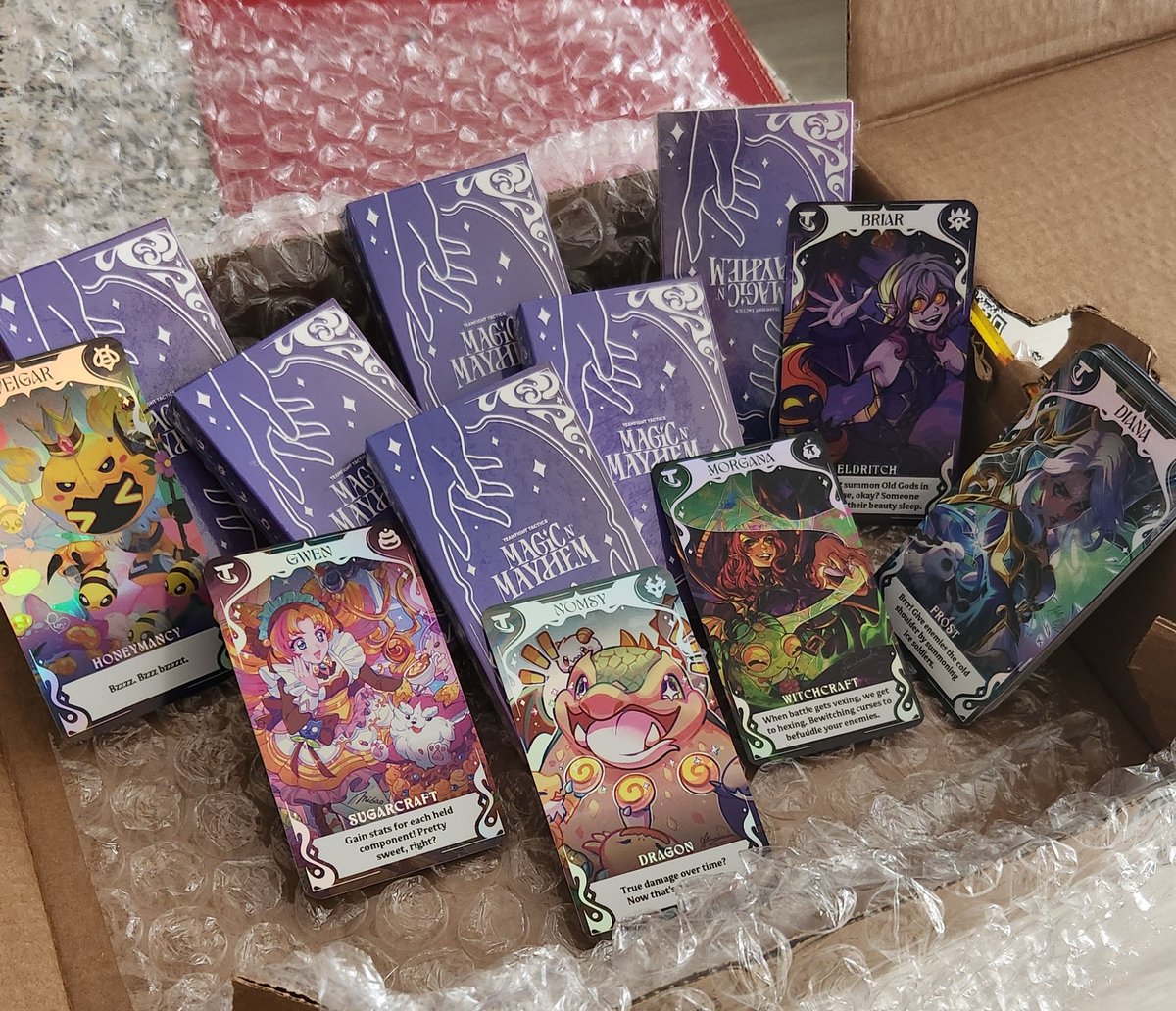 Quien quiere? Cartitas de tarot oficiales de <a href="/TFTLatam/">Teamfight Tactics Latinoamérica</a> ✨️