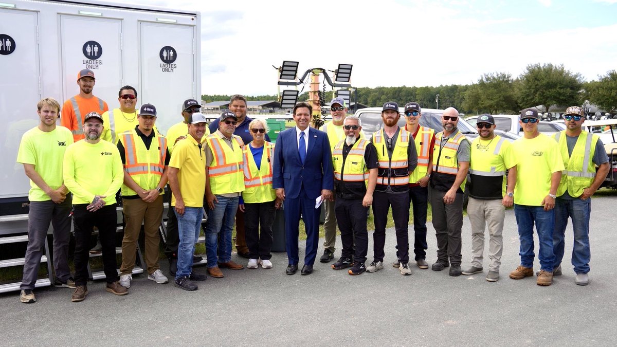 Ron DeSantis tweet media