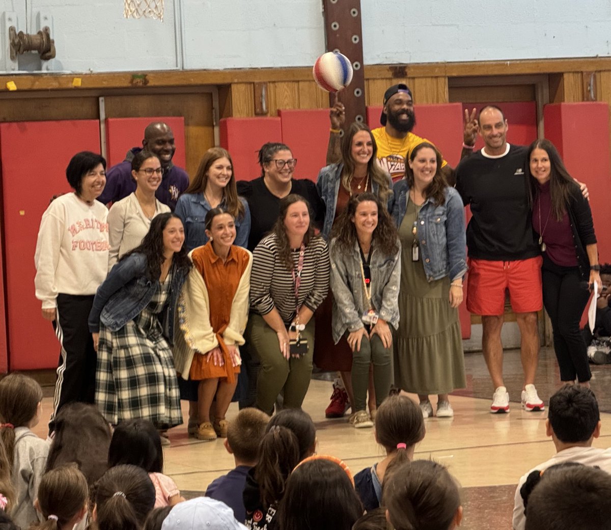 Mrs. Pickwick (@mrs_pickwick_) on Twitter photo Excited to be joining the <a href="/OsideSchool5/">OsideSchool5</a> teacher team against the <a href="/HarlemWizards/">Harlem Wizards</a> ๐โ๏ธ Excited to be joining the <a href="/OsideSchool5/">OsideSchool5</a> teacher team against the <a href="/HarlemWizards/">Harlem Wizards</a> ๐โ๏ธ