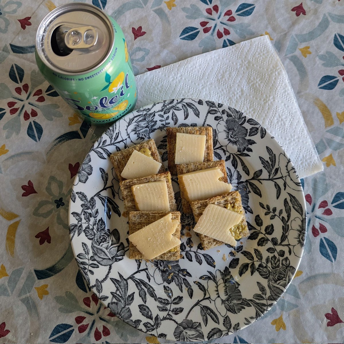 Lora Senf tweet media