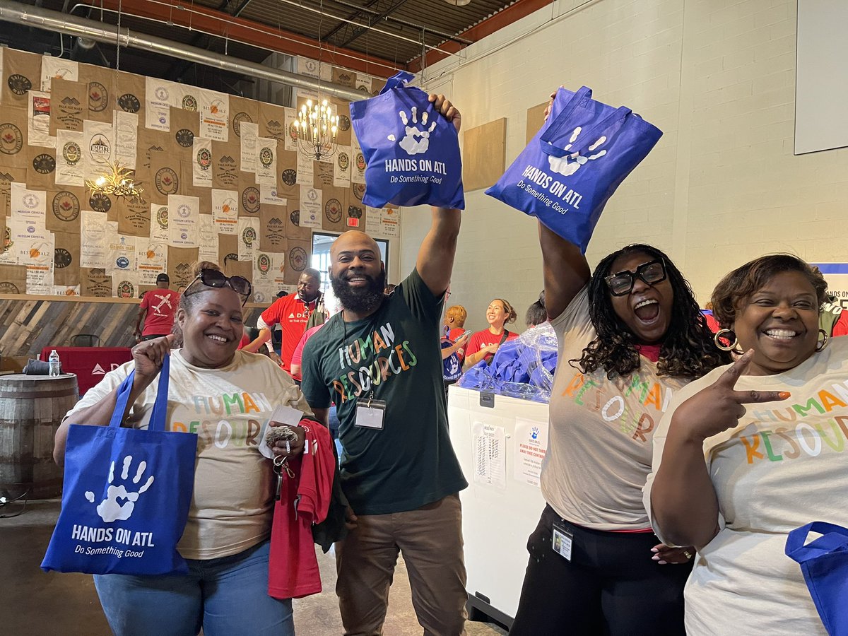 Jeff Diggs, Ed.S. (@hrdiggs) on Twitter photo Today, I & members of my team represented HR by volunteering w/ <a href="/HandsOnAtlanta/">Hands On Atlanta</a> 2 pack meals 4 <a href="/apsyoungms/">Young Middle School</a> students as they gear up 4 fall break! We believe in keeping students @ the ❤️ of our work! #❤️TeamDiggs <a href="/apssupt/">Dr. Bryan Johnson</a> <a href="/ShondaFulton5/">Shonda Fulton</a> <a href="/FeleciaInHR/">Felecia Lester</a> <a href="/hr_nicoleL/">Nicole Lawson</a> <a href="/apssupt/">Dr. Bryan Johnson</a> <a href="/apsupdate/">ATL Public Schools</a> Today, I & members of my team represented HR by volunteering w/ <a href="/HandsOnAtlanta/">Hands On Atlanta</a> 2 pack meals 4 <a href="/apsyoungms/">Young Middle School</a> students as they gear up 4 fall break! We believe in keeping students @ the ❤️ of our work! #❤️TeamDiggs <a href="/apssupt/">Dr. Bryan Johnson</a> <a href="/ShondaFulton5/">Shonda Fulton</a> <a href="/FeleciaInHR/">Felecia Lester</a> <a href="/hr_nicoleL/">Nicole Lawson</a> <a href="/apssupt/">Dr. Bryan Johnson</a> <a href="/apsupdate/">ATL Public Schools</a>