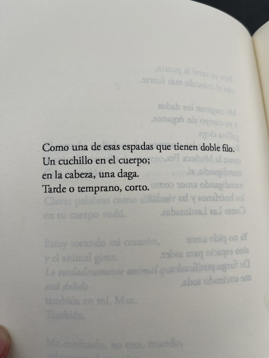 ¡Qué joya es Santa Rabia de <a href="/LeonardoIsaura/">Isaura Leonardo</a>! Vayan a la Antigua Academia de San Carlos por su ejemplar.