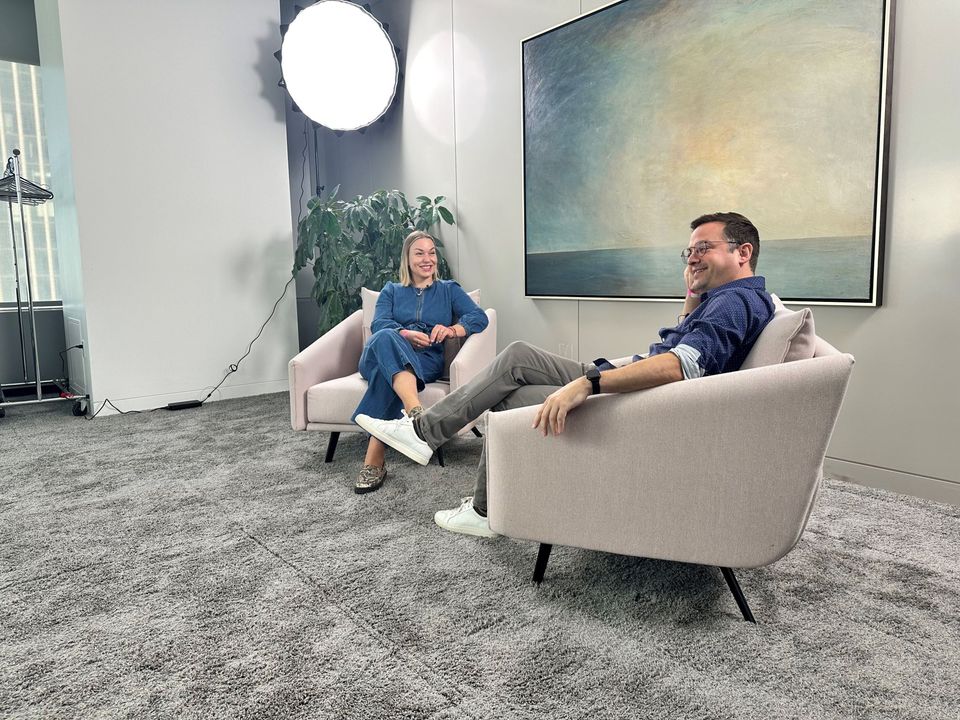 Claritas2_0's tweet image. 🚨 Claritas is partnering with #AudioStack to transform #AI-powered #audiomarketing! Stay tuned for updates on how we are shaping the future of audio marketing! Read full announcement:  claritas.com/news/claritas-… - @advertisingweek