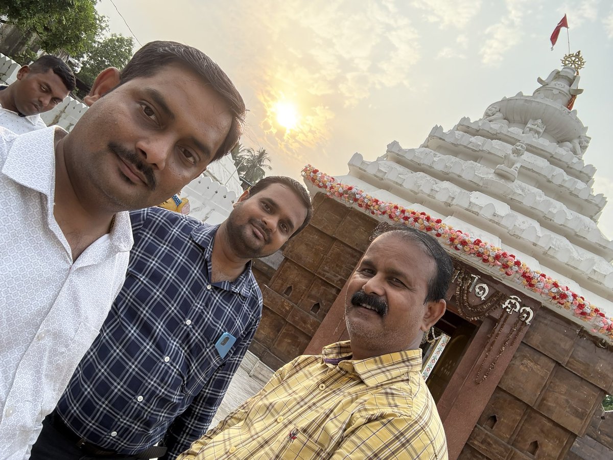 devacool1's tweet image. 