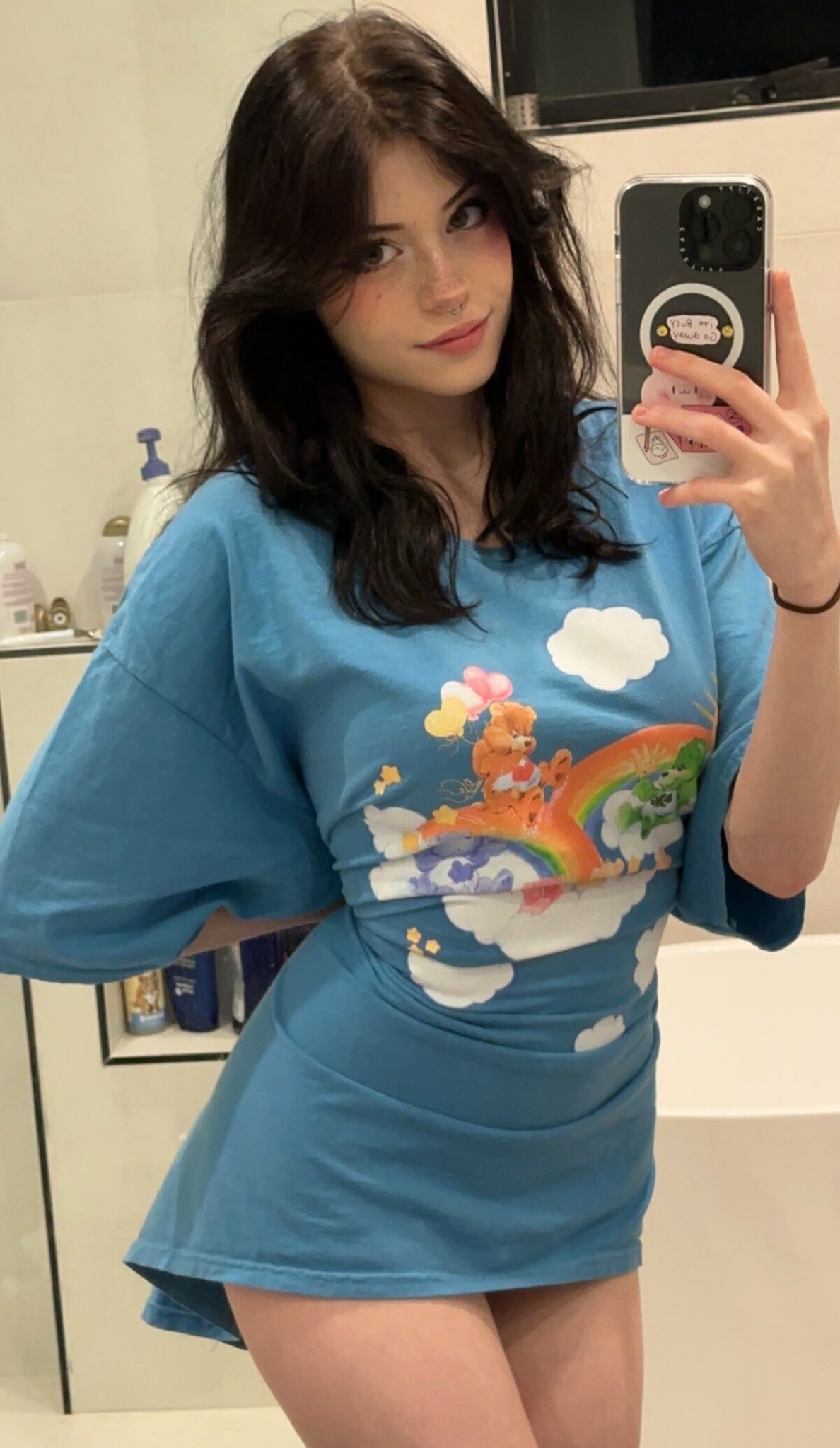 Hannah OwO 💃 в X: „sending my shower vid to everyone who says hi 📸  t.coQdkA4KOTLU“  X