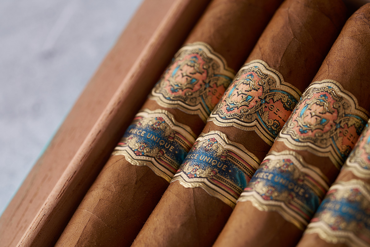 Gellis Family Cigars has announced the release of Piece Unique, a special limited-edition cigar inspired by horological masterpieces known as “Piece Unique” in the watchmaking world. Each release in this series will feature a one-of-a-kind blend, crafted only once. #cigarnews
