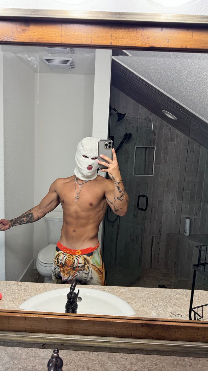 Content from sneakychrisss