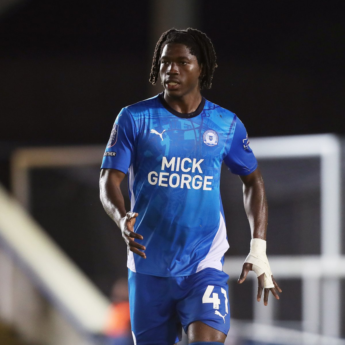 📷 A professional debut for Tyler Young and David Kamara this evening.

Well played lads 👏

#pufc