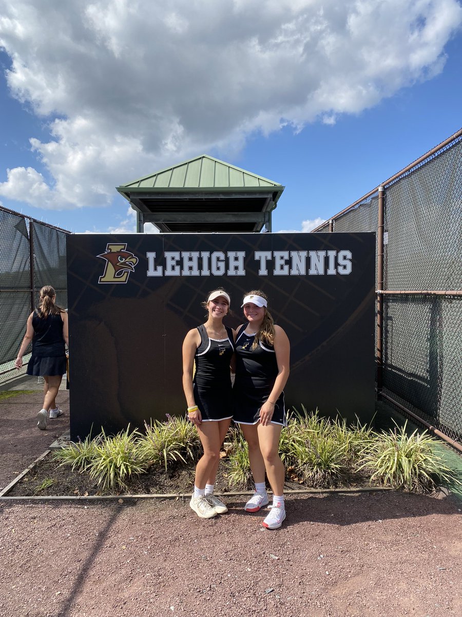 DaniGuzzo7's tweet image. Wrapped up my high school tennis career yesterday with a big win! Thanks Viola for being the best doubles partner! It’s been a great two years and proud of us for qualifying again for conference and district playoffs.