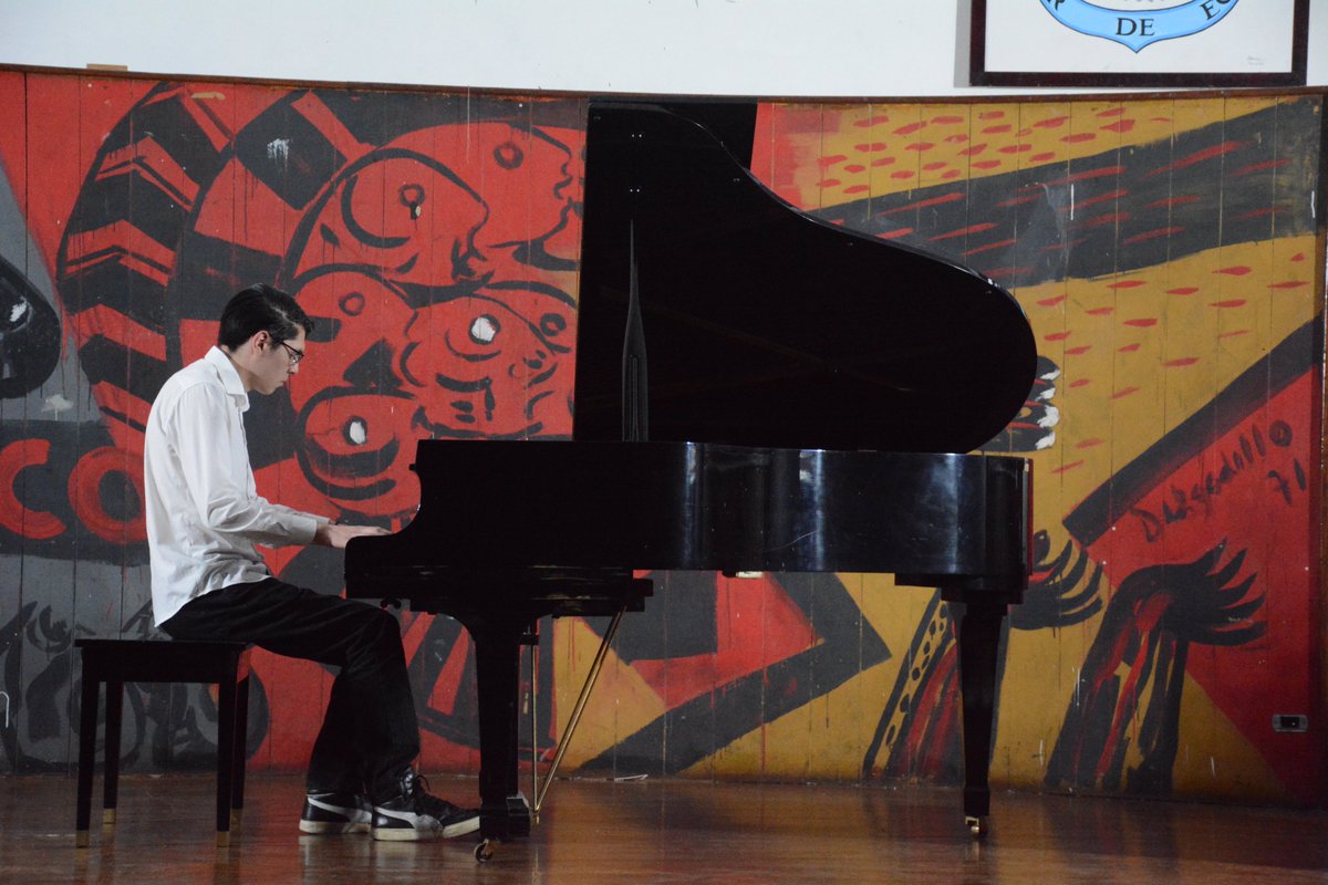 IPN_Cultura's tweet photo. #TalleresArtísticosDDC 2024. Concurso Interpolitécnico de #PianoDDC. Nivel Medio Superior.

📍Auditorio Lenin, #ESEIPN.

#60AñosCCJTB.
#ElPoliEsCultura. https://t.co/AWp9YQqyfF