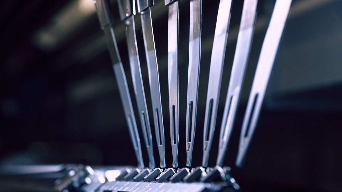 SchulichSchool's tweet image. 🚀 Last week, Dean Detlev Zwick and team visited Katherine Homuth, CEO of SRTX, at their new 300K-sq-ft HQ in Montreal! 

SRTX is revolutionizing textiles with sustainable innovation, including their Sheertex® Rip-Resist knit. 🌍🔬

#SchulichAlumni #CanadianInnovation