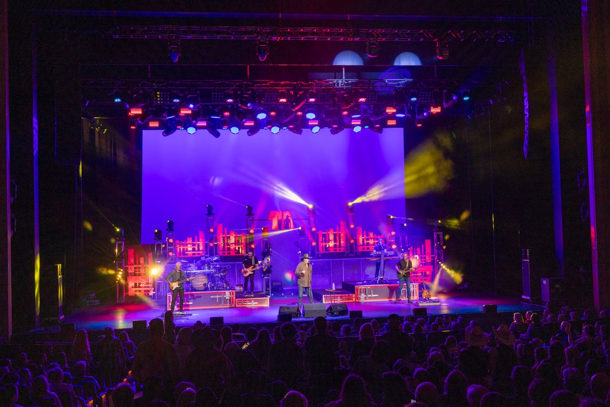 Capital One Hall (@capitalonehall) on Twitter photo Last week <a href="/TraceAdkins/">Trace Adkins</a> brought his #SomewhereInAmericaTour to Tysons, VA for a night of country music 🤠🇺🇸 Last week <a href="/TraceAdkins/">Trace Adkins</a> brought his #SomewhereInAmericaTour to Tysons, VA for a night of country music 🤠🇺🇸