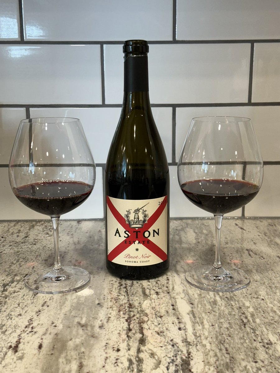 Anyone like these Sonoma Coast Pinot Noirs? I really do. Founded by Fred Schrader, the wines made by his winemaker and now owner Thomas Rivers Brown. I’ve always felt these to be well made wines. This one a 2018 Aston Estate Pinot Noir. Cheers!