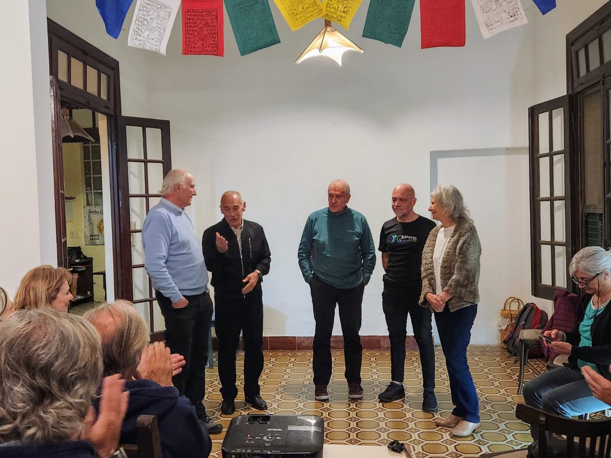 Domingo 6 de Octubre de 2024
Proyección del Documental "Lago Escondido Soberanía en Juego" en Villa Elisa.
La presentación  estuvo a cargo del presidente de Fipca, Julio César Urien y  compañeros y compañeras que participaron en la 7a marcha.