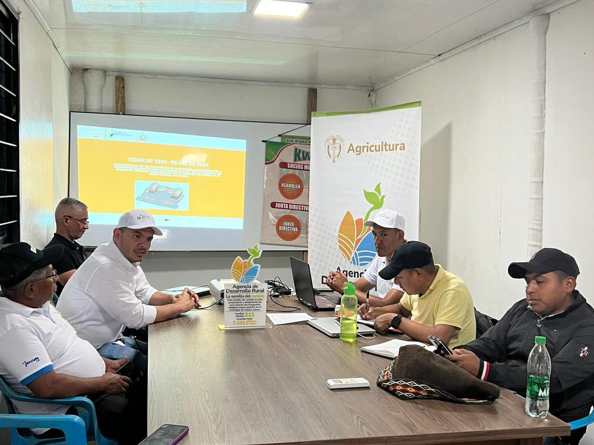 ADR_Colombia's tweet image. #Cauca | Estamos en #Caloto, como parte de la Gira Mes de la Agricultura Campesina, Familiar, Étnica y Comunitaria, porque la #RevoluciónPorLaVida también busca impactar positivamente a los municipios PDET. Armonizando las prácticas productivas con los usos y costumbres del