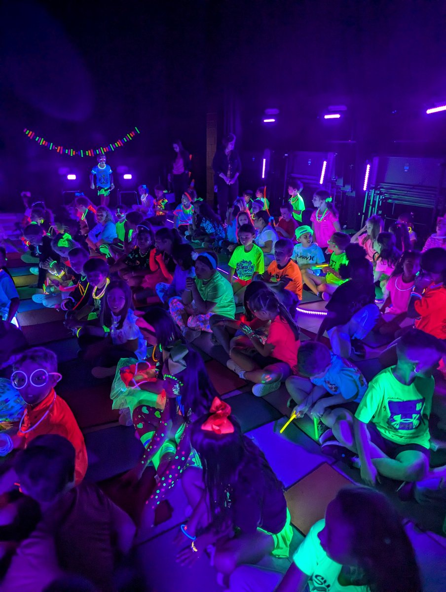 We are ready for our 3rd Grade Glow Drumstick Program! 6:00PM at Lagway! <a href="/WISDLagway/">Lagway Elementary</a> <a href="/WillisSchools/">Willis ISD</a> <a href="/KenLabonski/">Ken Labonski</a>