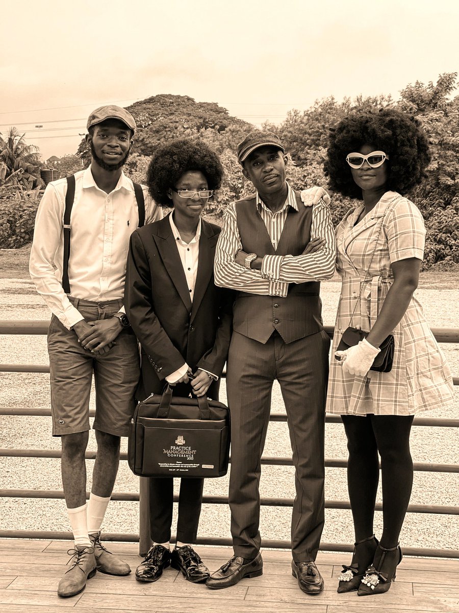 ctagyouthchurch's tweet photo. Old School feels hitting hard!!! It was a blast celebrating the styles that shaped the past. 

#ThrowbackSunday
#OldSchoolWear 
#CTAGnextGen https://t.co/4c0RehM2u2