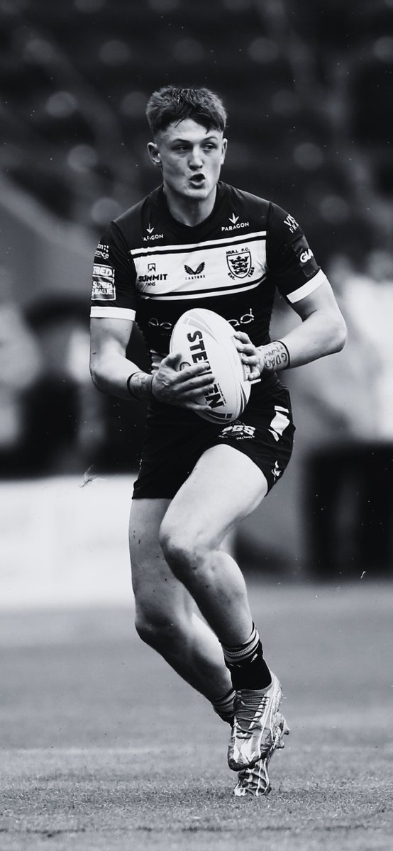 hullfcofficial's tweet photo. 📲 #WallpaperWednesday 

@DavyLitten ✨

⚫️⚪️ #COYH | @ecostrad https://t.co/FnqyOXzPwp