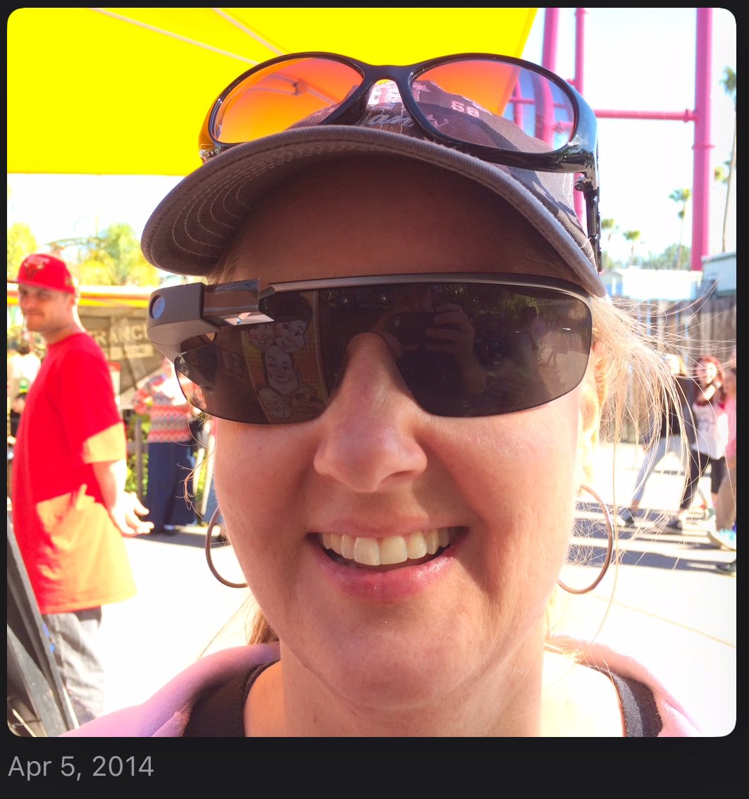 Calistoga's tweet image. @Xfinity @XfinitySupport @XfinityRacing 

WTF!! Your ‘TV&amp;amp;WiFi‘“¿service?” acts like my very𝕏girlfriend😎😎Two Shady🤣🤣

#XfinitySucks #ExGFsucks #DumpTrump #MovingOn #MovingUp #STARLINK Rules