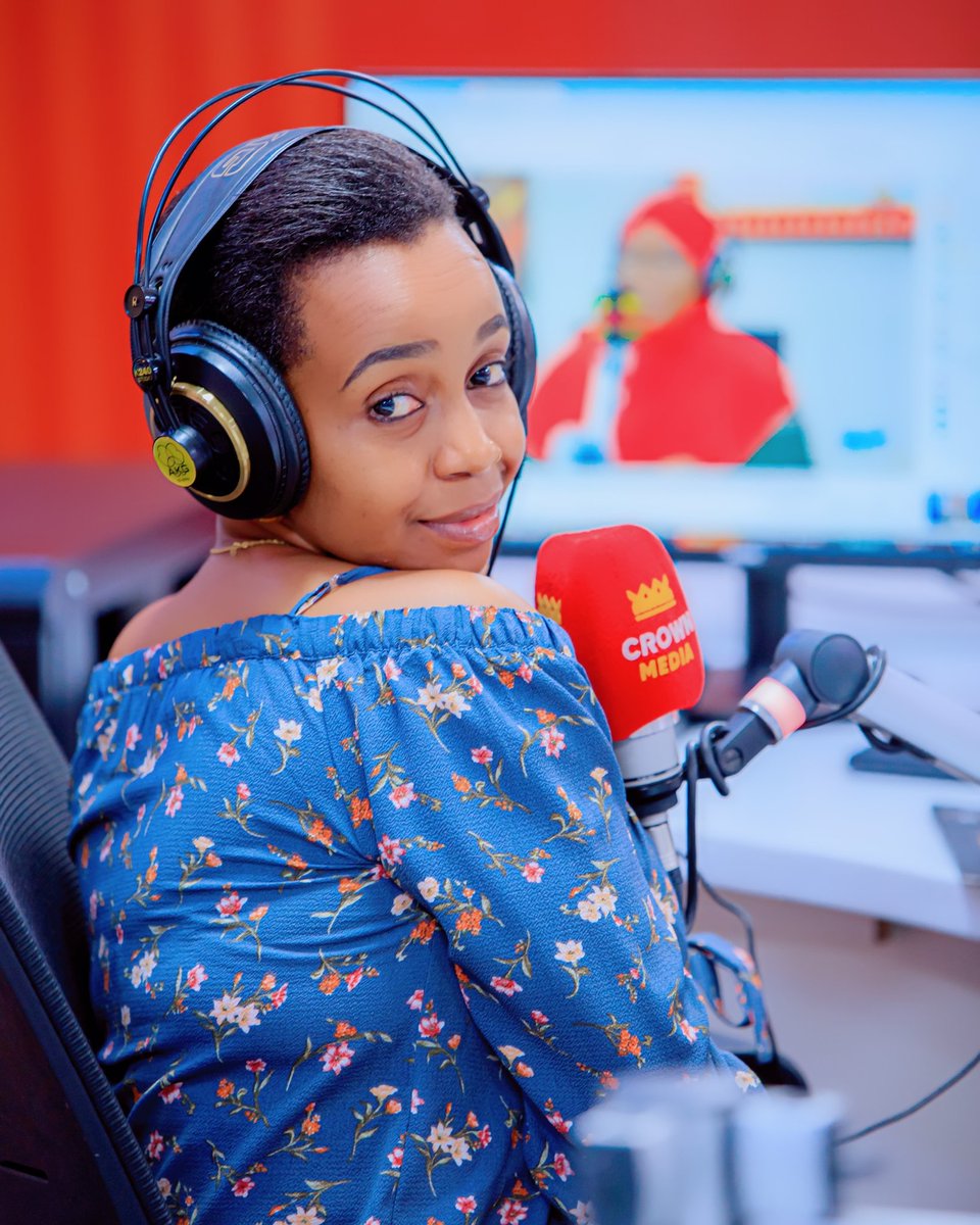 Kinara____'s tweet image. Swala la hata uwe mwema au mzuri kiasi gani bado unaweza kuondoka nakusahaulika, linatukumbusha umuhimu wa unyenyekevu na upendo 🩷

Tukutane 92.1 @CrownMediaTZ kuanzia saa sita mchana 🕛

#Jirani #NothingInLifeIsPermanent #BeHumble
