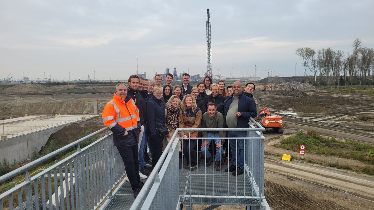 🚧Op 15/10 organiseerde #ASVTheNextGeneration &amp; #YoungFORWARDBelgium een  #werfbezoek aan de #Scheldetunnel op #Linkeroever, onderdeel van de #Oosterweelverbinding. De deelnemers kregen de kans om de werf van de eeuw van dichtbij te bekijken.  
#Infrastructuur #Mobiliteit