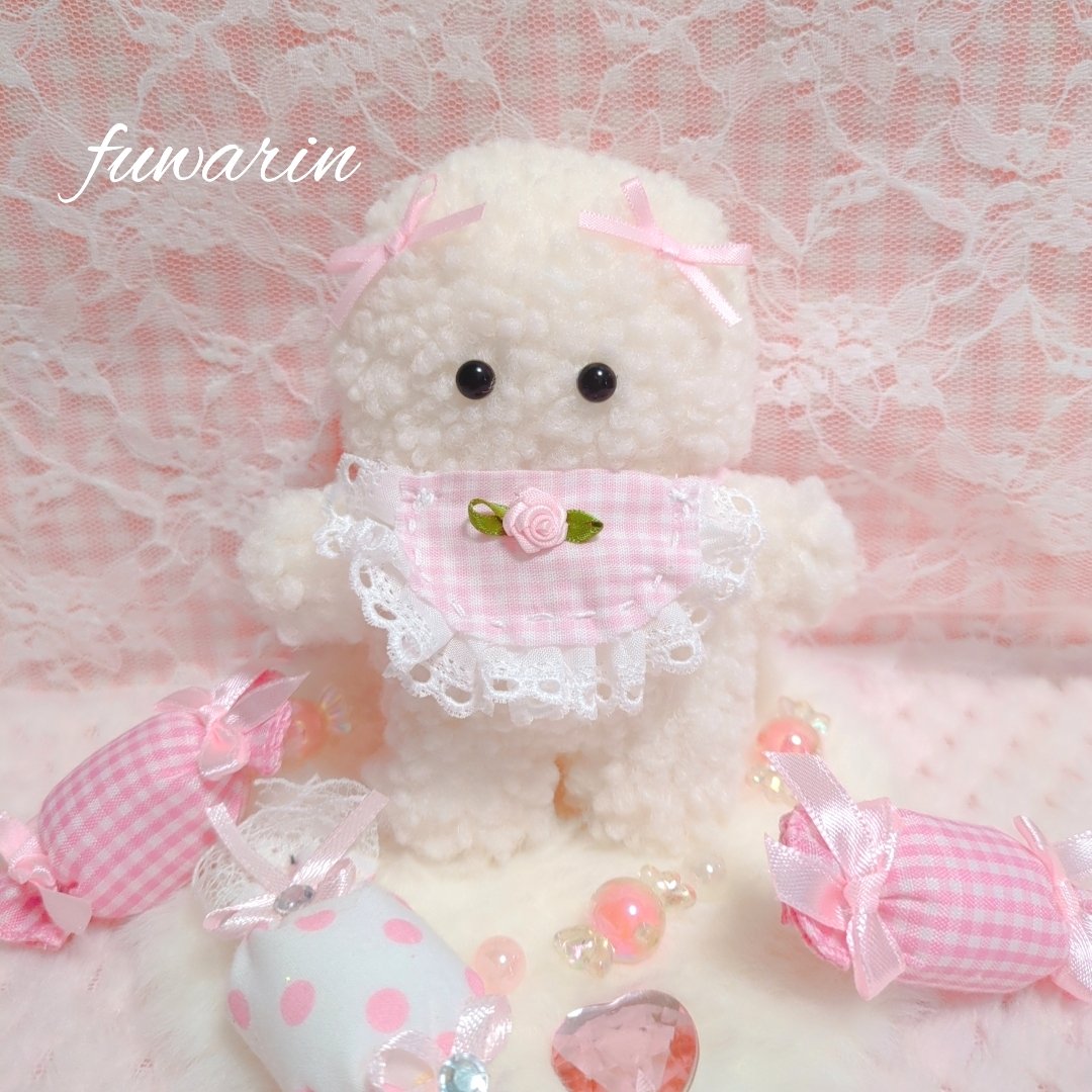 わんこたんのビションちゃんがうまれました☺️🎀
とても愛らしくてかわいいですよ🩷

＃ぬいぐるみ　＃ハンドメイド　＃ぬいぐるみ作家　＃ふわりん　＃ぬい撮り  ＃ぬい活   ＃ぬいぐるみの時間　＃minne　#ビションフリーゼ　＃もふりん