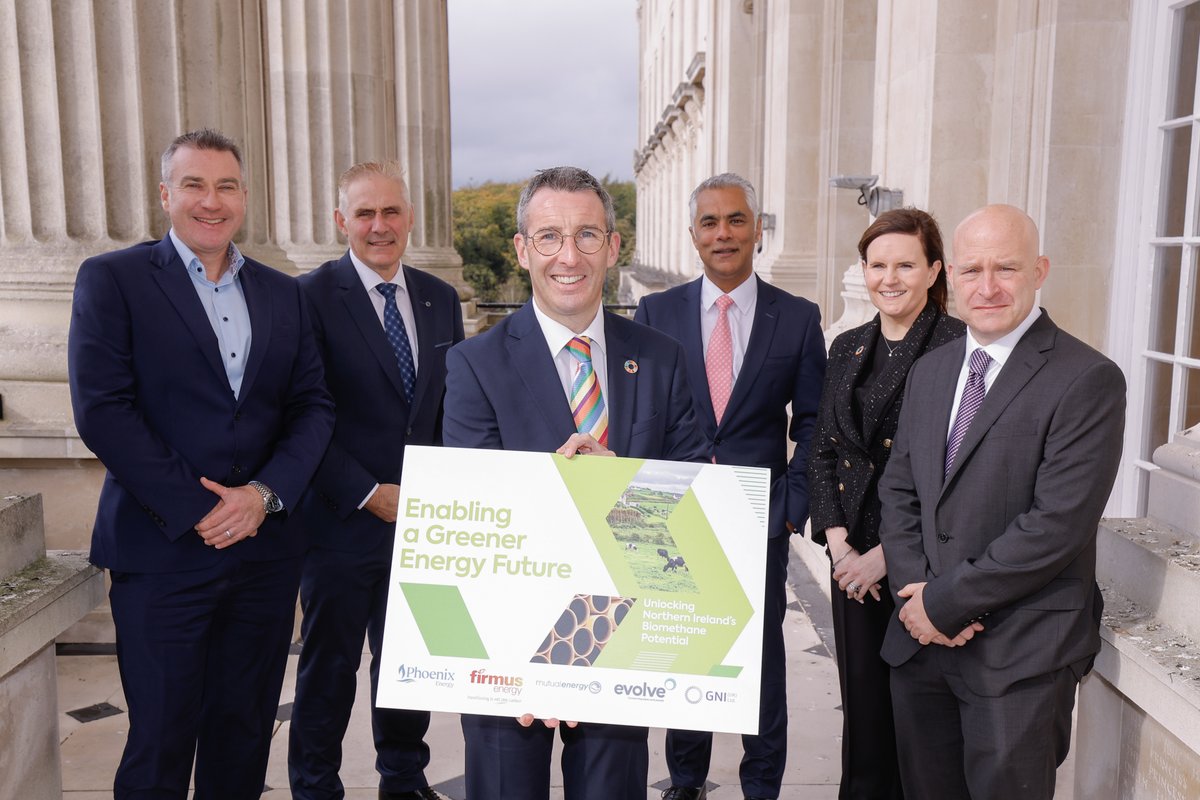 phoenixni's tweet photo. Yesterday, Northern Ireland's Gas Network Operators told senior politicians, including DAERA Minister, Andrew Muir, at  Parliament Buildings that the time is right to “grasp this incredible  opportunity to accelerate Northern Ireland along the pathway to net  zero” https://t.co/Y5xxYArEpE