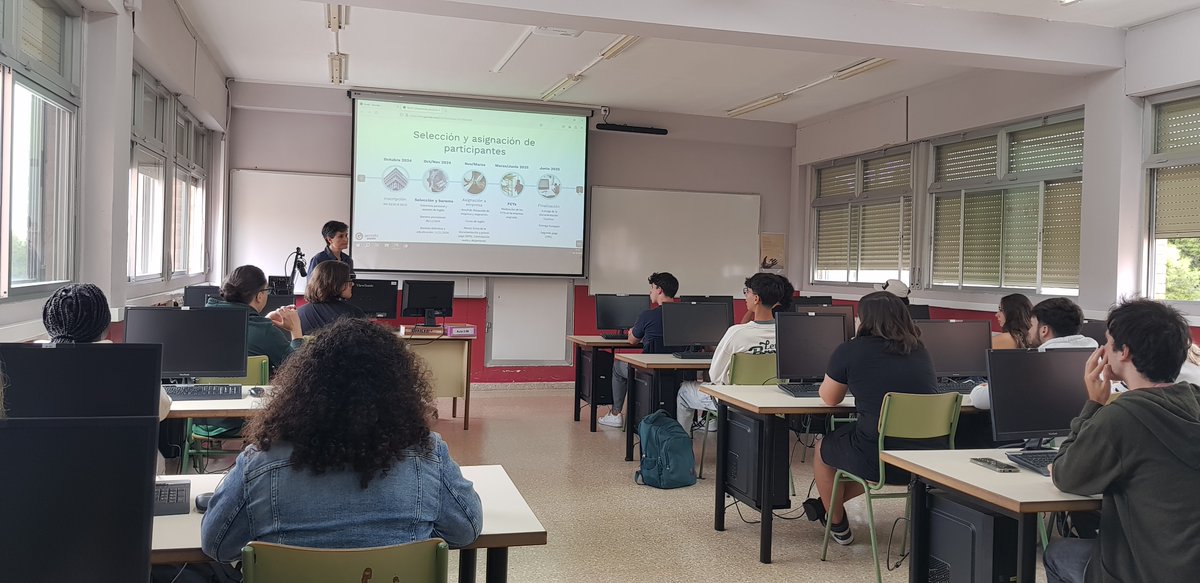 Comienza el proceso de selección Erasmus+ KA131 y KA121! La semana pasada tuvimos las reuniones informativas y nos visitó David Villagrasa, exalumno del centro, que nos mostró su experiencia Erasmus en República Checa #ErasmusCPIFPLosEnlaces