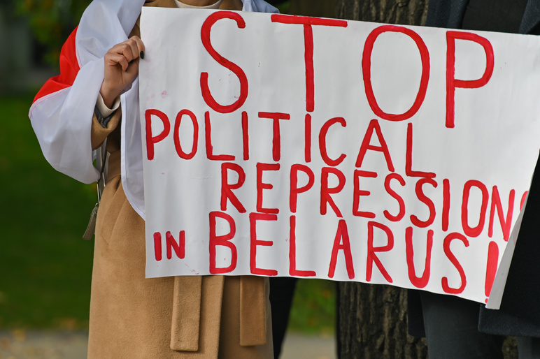 franakviacorka's tweet photo. In Belarus, the regime uses the "disobedience to prison administration" charge to pressure political prisoners. Without real proof, they extend politically motivated sentences. Palina Sharenda-Panasiuk just received another year, and Mikalai Dziadok now faces new charges. https://t.co/jpUtdtdMcO