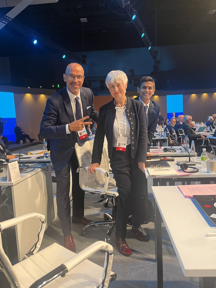 wlouismarie's tweet photo. @WorldSquash @LA28 16 Oct in Mumbai, I attended the IOC Session accompanying WSF President Zena Wooldridge and WSF/PSA Chair of the Athletes Commission Saurav Ghosal where the inclusion of squash in the LA28 Olympic Programme was confirmed. 🙏🏾🌈🏆🎉 @SauravGhosal #LA28BOUND @LA28 @PSASquashTour https://t.co/cLapy2asA6