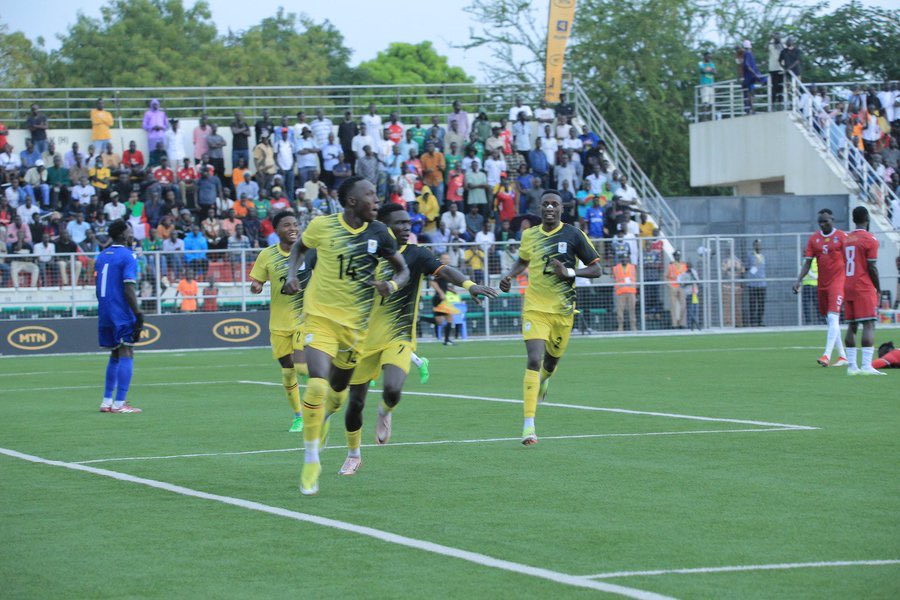 AnotherBanger5's tweet image. They usually start like this on high gear then when u are heated up, they give u a heart break !!!!