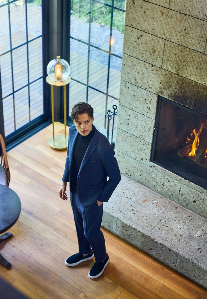 AOUREOFFICIAL's tweet image. 【#THEFIRSTCLASS】
ザ・リッツ・カールトン日光と #AOURE が織りなす、心の解放、そして上質なひととき
▶x.gd/qb5kI
#アウール #ジャケット #セットアップ