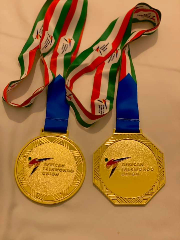 DedjebeTy's tweet photo. 2e médaille en or pour @BetelCasimir a Malabo en Guinée Equatoriale à l'Open G2.
Le Ministère des sports est toujours muet face à cette prouesse mais utilise l'argent du contribuable sur football qui ne donne pas de l'espoir aux tchadiens.
@GmahamatIdi https://t.co/YCIgRwMQnb
