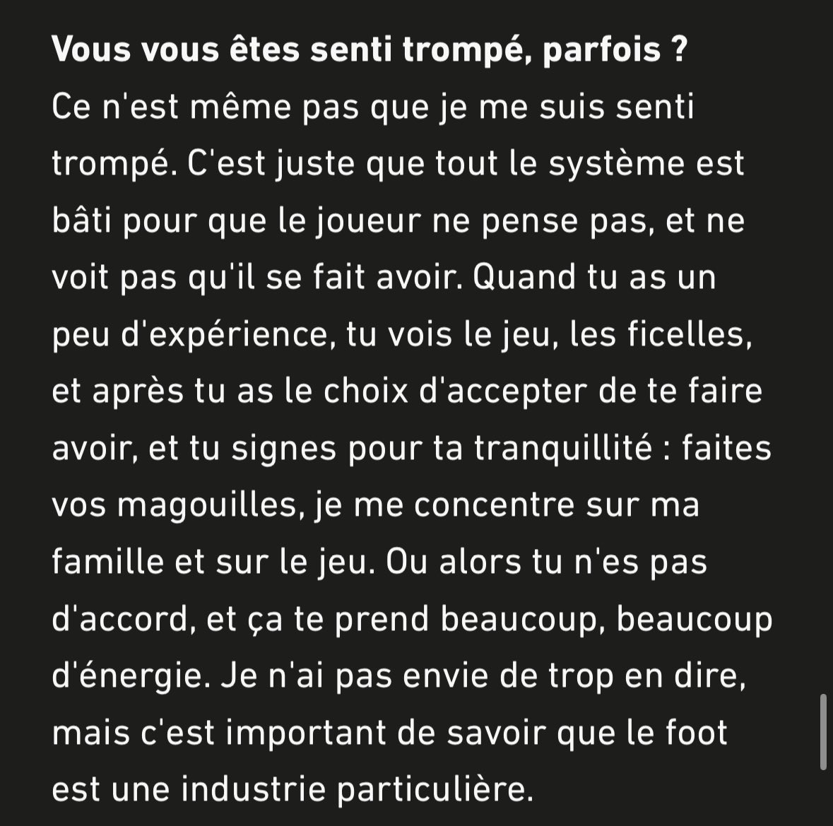 Scipionista's tweet image. Raphaël Varane sans filtre qui revient sur ses accomplissements, ses blessures, l’EDF et sa vision d’un sport qui n’évolue pas dans le bon sens : ça donne une interview pertinente d’une rare intelligence 

L’étoffe d’un futur grand dirigeant 

lequipe.fr/Football/Artic…